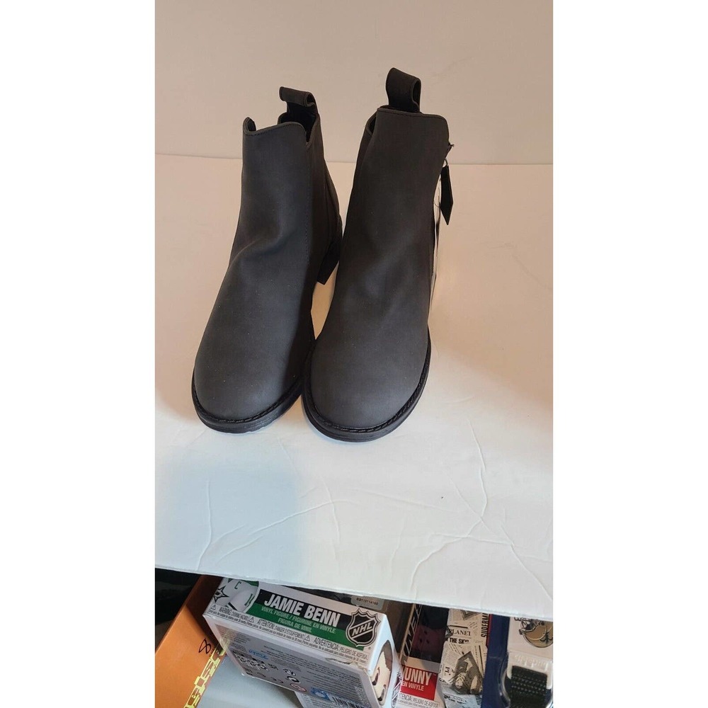 Lukees by Muk Luks Black Side Zip Bethany Ankle Boots Size 8.5